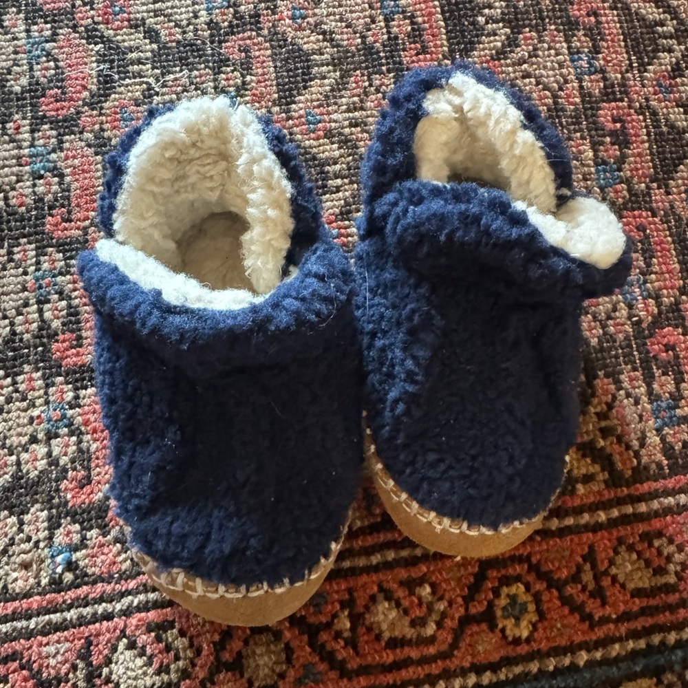 L.L. Bean Navy and Cream Kids Slippers